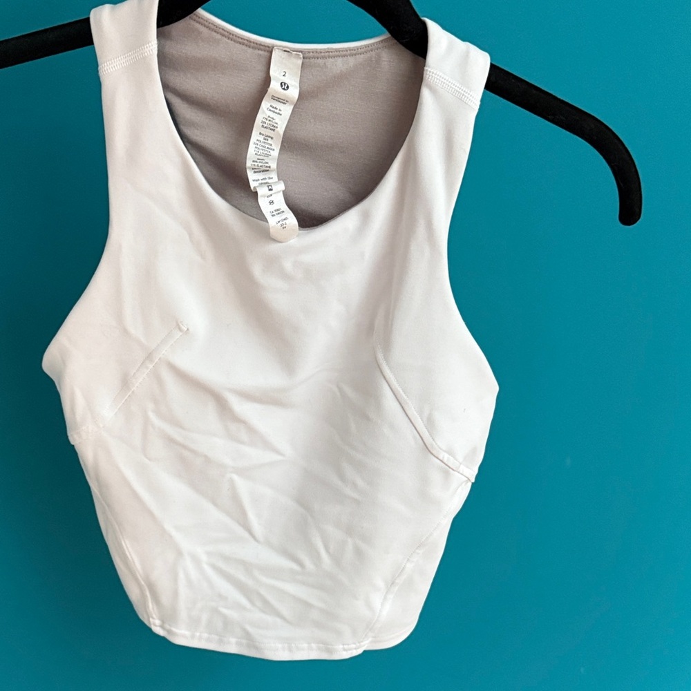 Lululemon cropped tank top